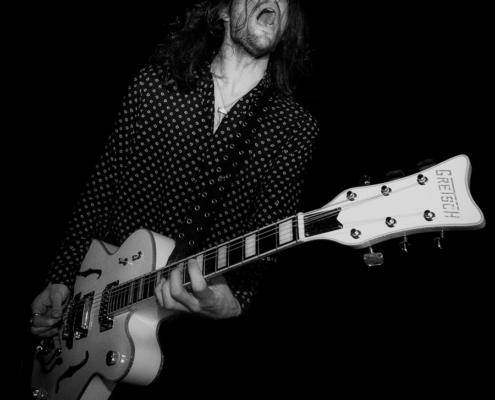 Pistone-Guitar-3